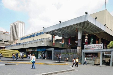 Centro Comercial Chacaíto, de la mente de Antonio Pinzani