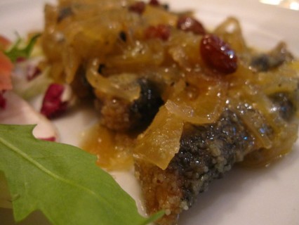 Sarde in saor: el mejor acompañante para tus reuniones